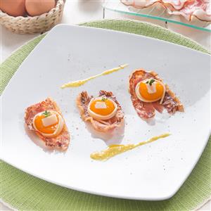 Carbonara sublime con uovo marinato e Pancetta al Pepe Aurora